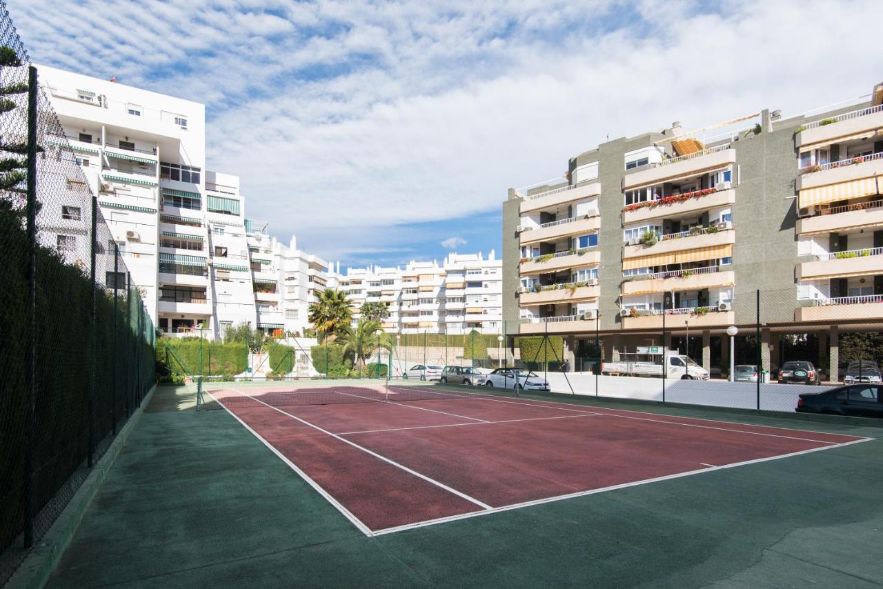 Pets Friendly Apartment, Next To The Marina And Arroyo De La Miel Benalmádena Kültér fotó
