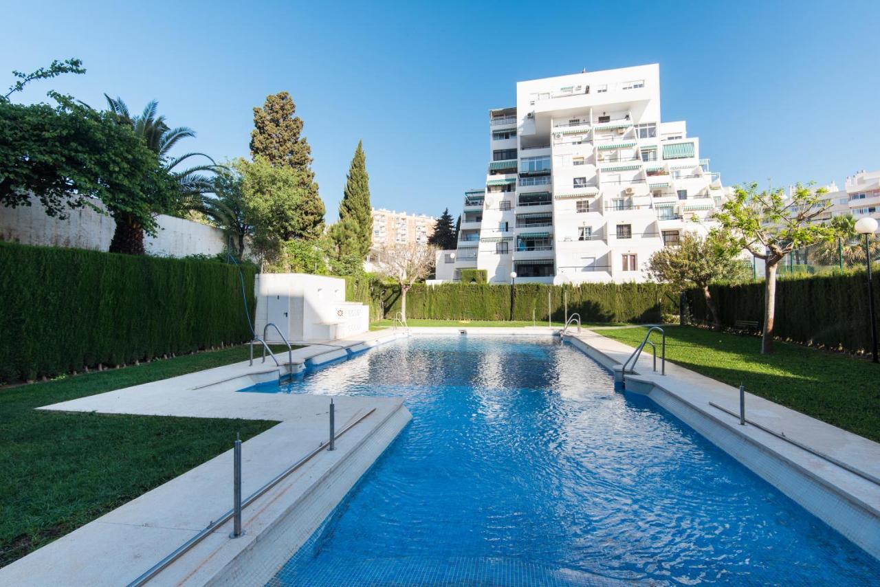 Pets Friendly Apartment, Next To The Marina And Arroyo De La Miel Benalmádena Kültér fotó
